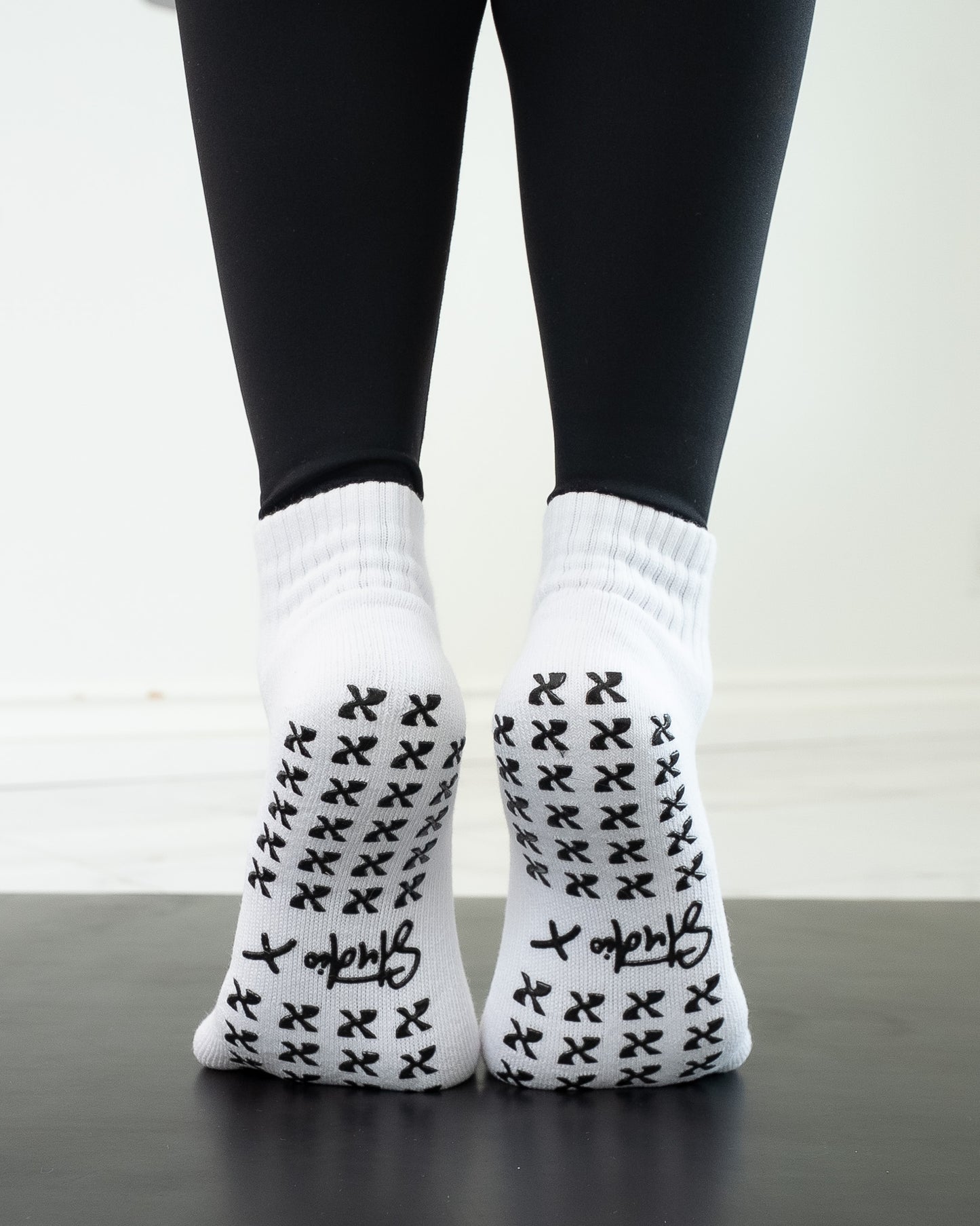 Pilates Babe Grip Socks