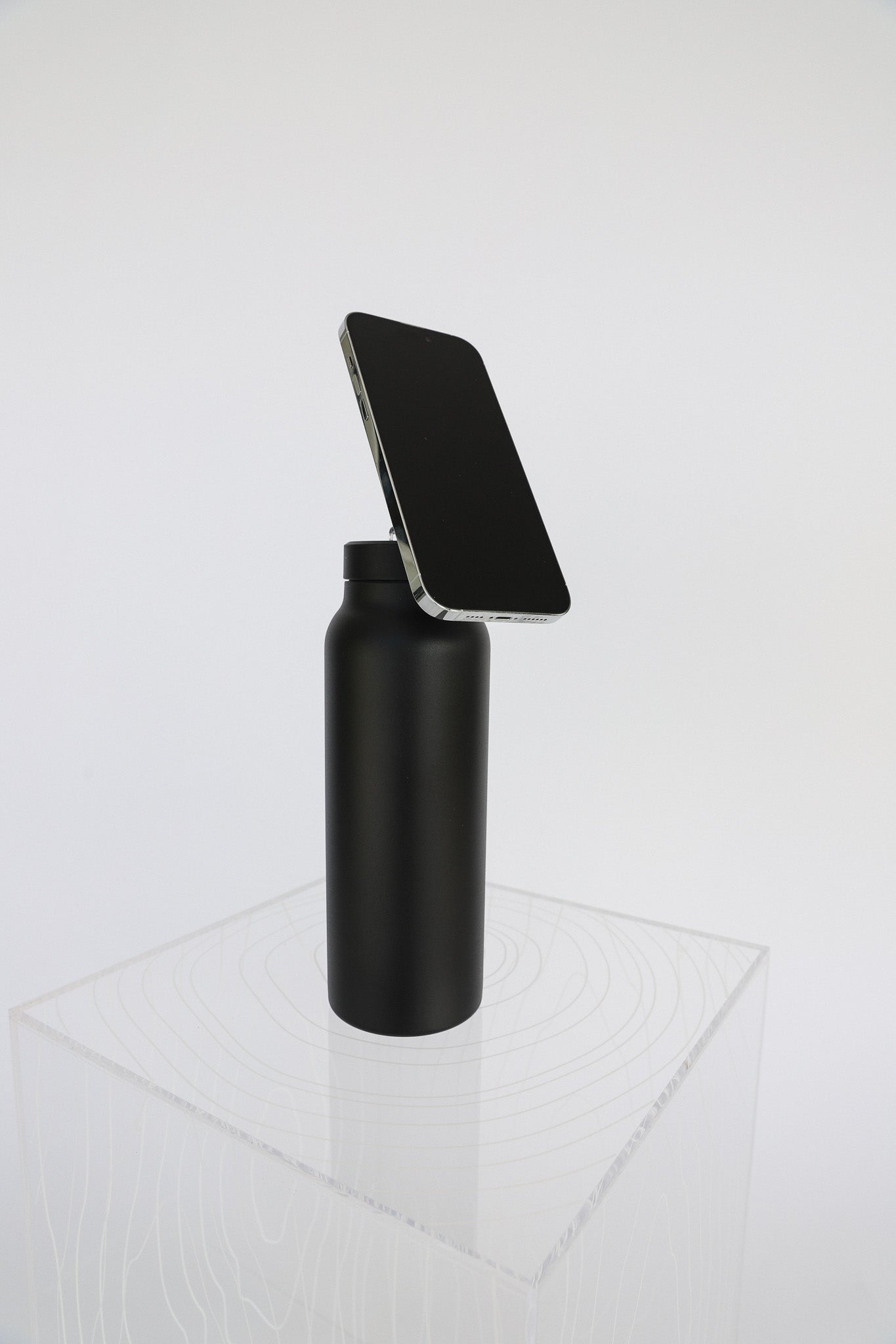 XXXtra Black - MagSafe Tripod Bottle - 24oz.