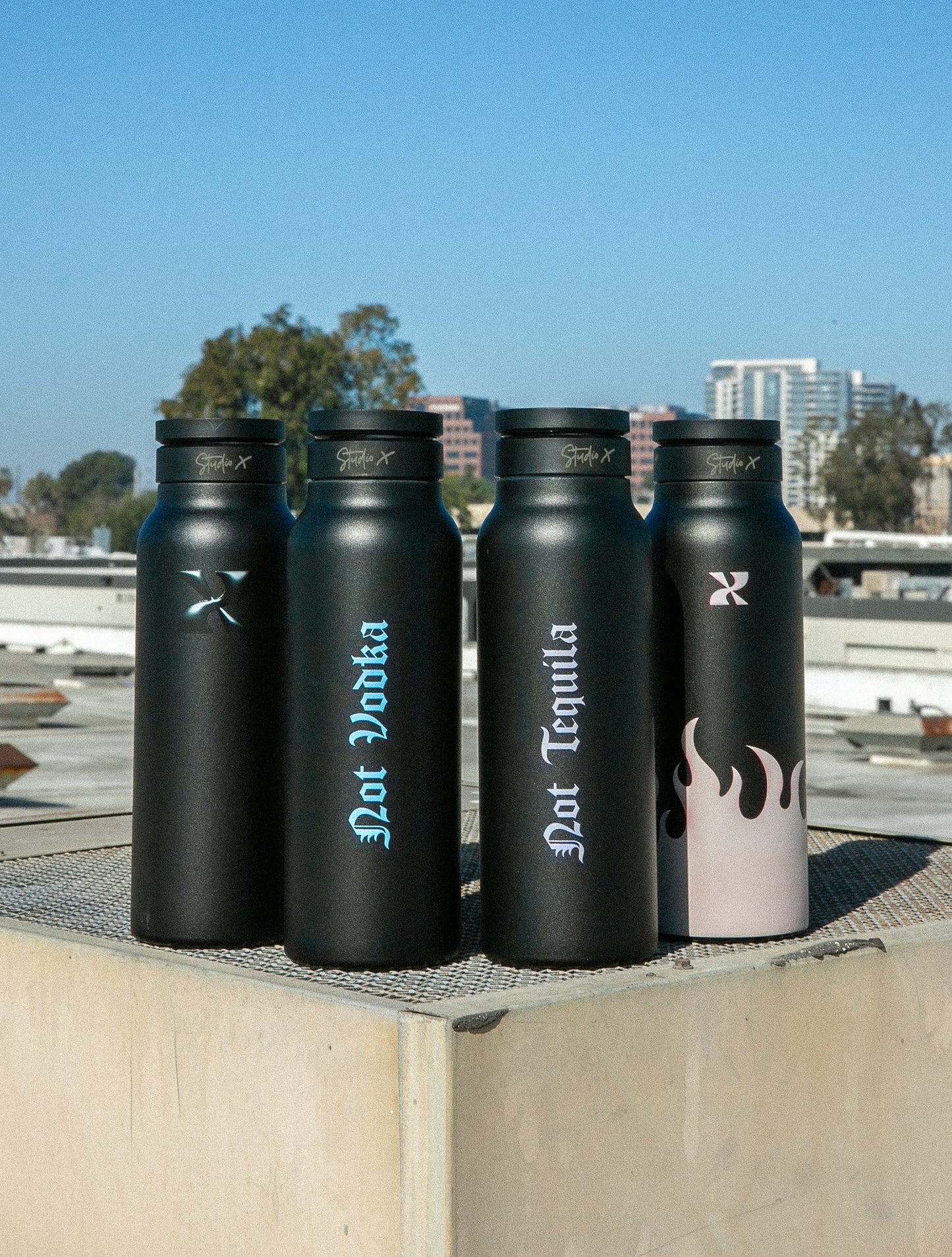 XXXtra Black - MagSafe Tripod Bottle - 24oz.
